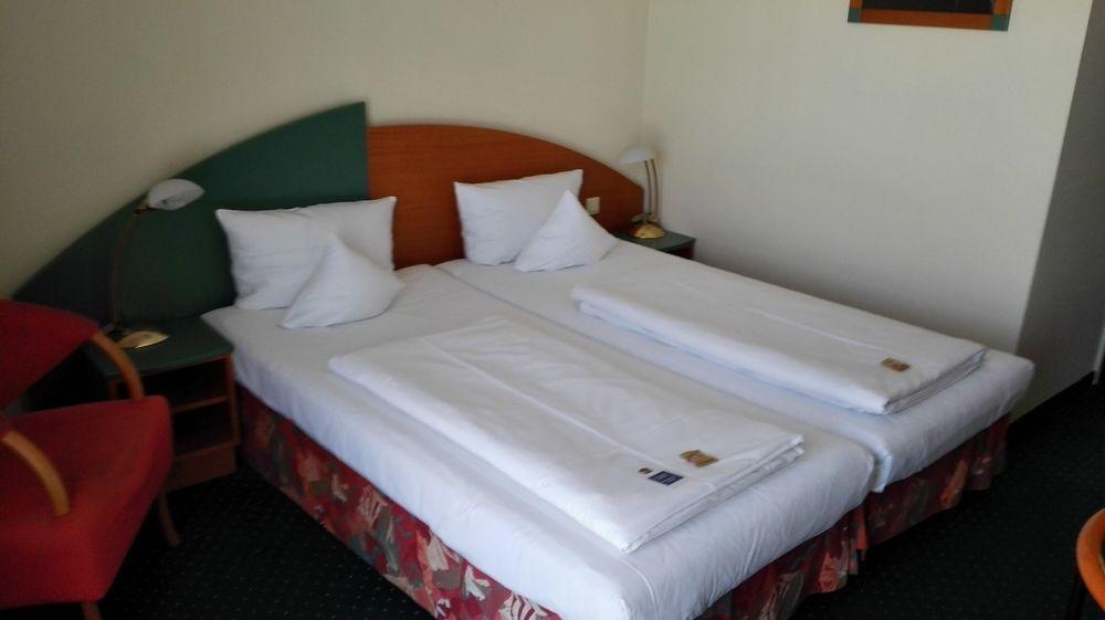 Trip Inn Hotel Dasing-Augsburg Exterior foto